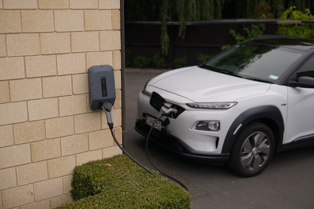 Home-charging change could put brakes on electric cars
